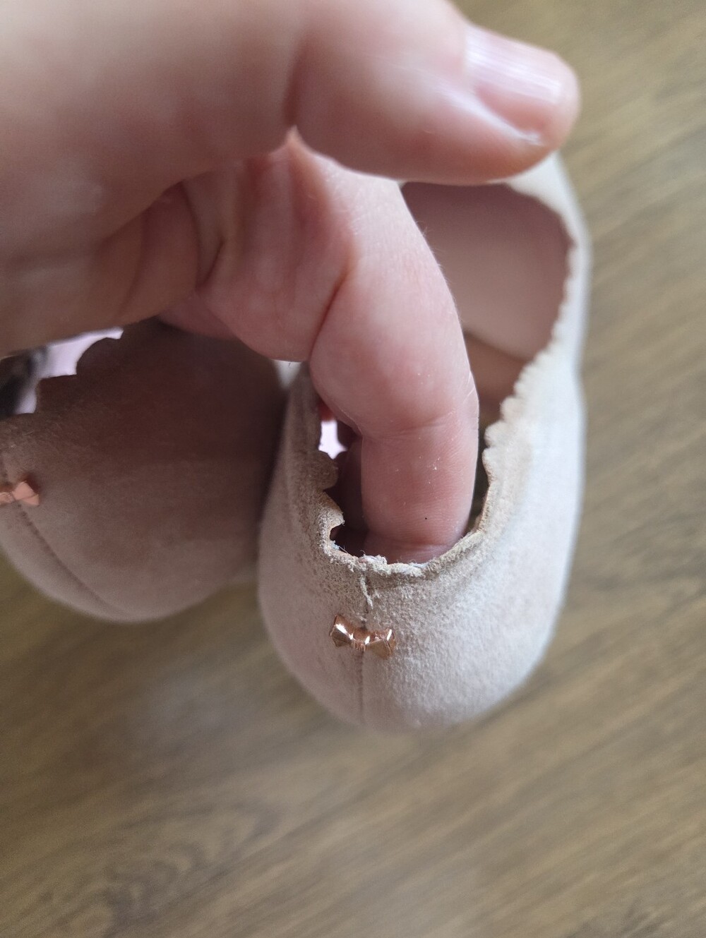 Ted Baker Blush Scalloped Pointed-Toe Heels - Picture 8 of 11